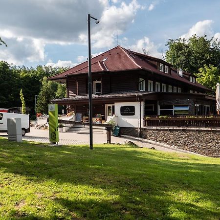 Chata Pod Ostrym Vrchom Hotel Soblahov Exterior photo